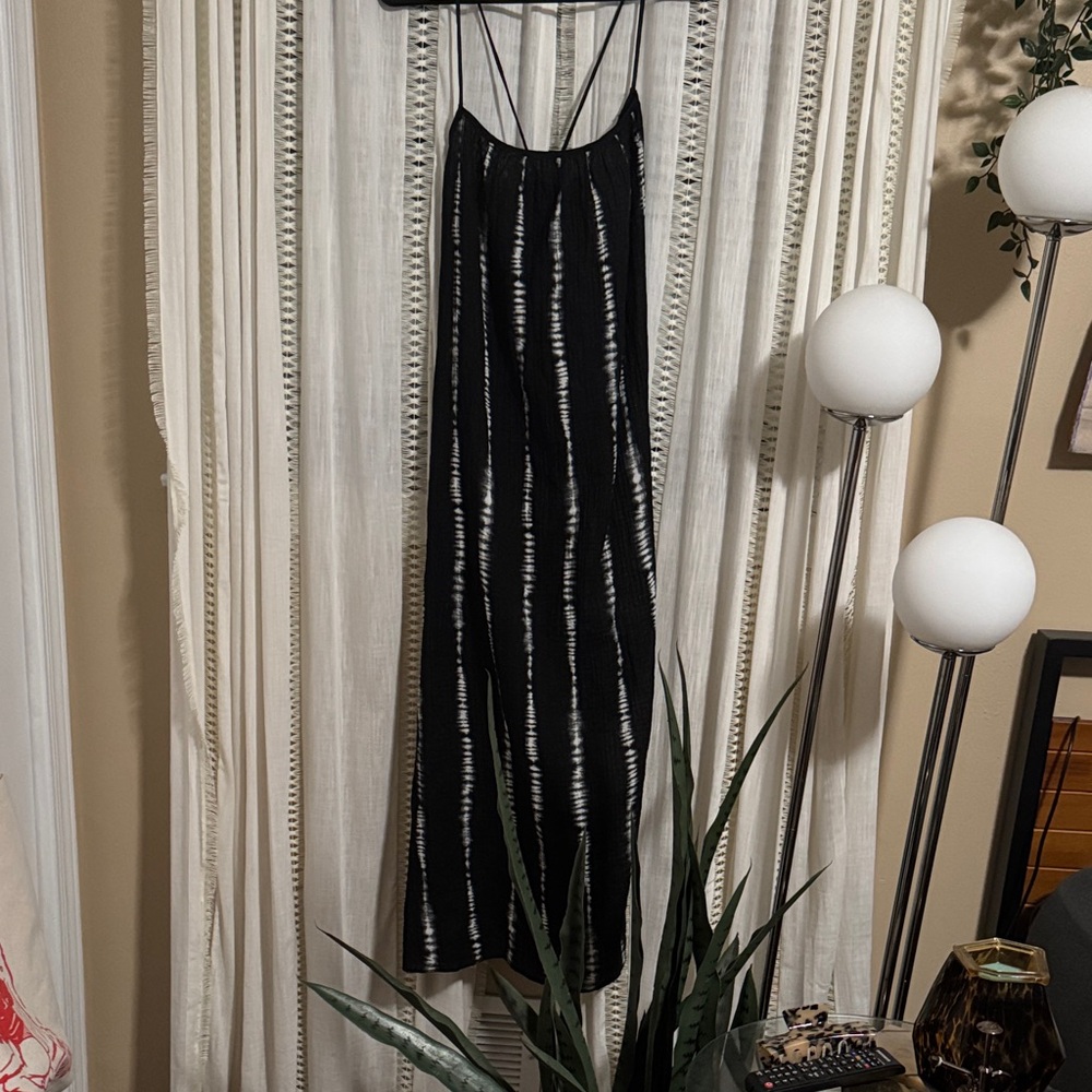H&M Black and White Maxi Dress